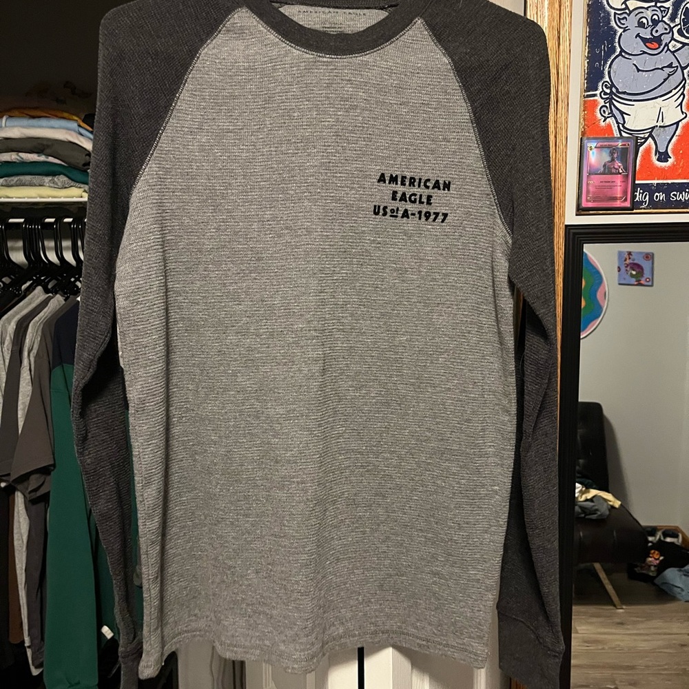 American Eagle Long Sleeve